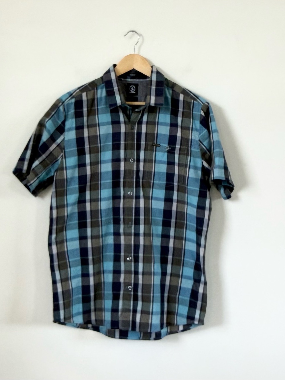Volcom Men’s Gorpcore Skater Plaid Short Sleeve Button Down Size L